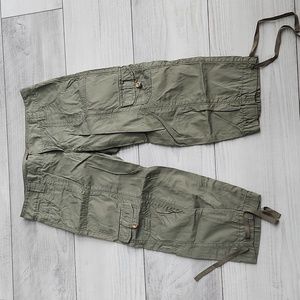 Express capri cargo pants